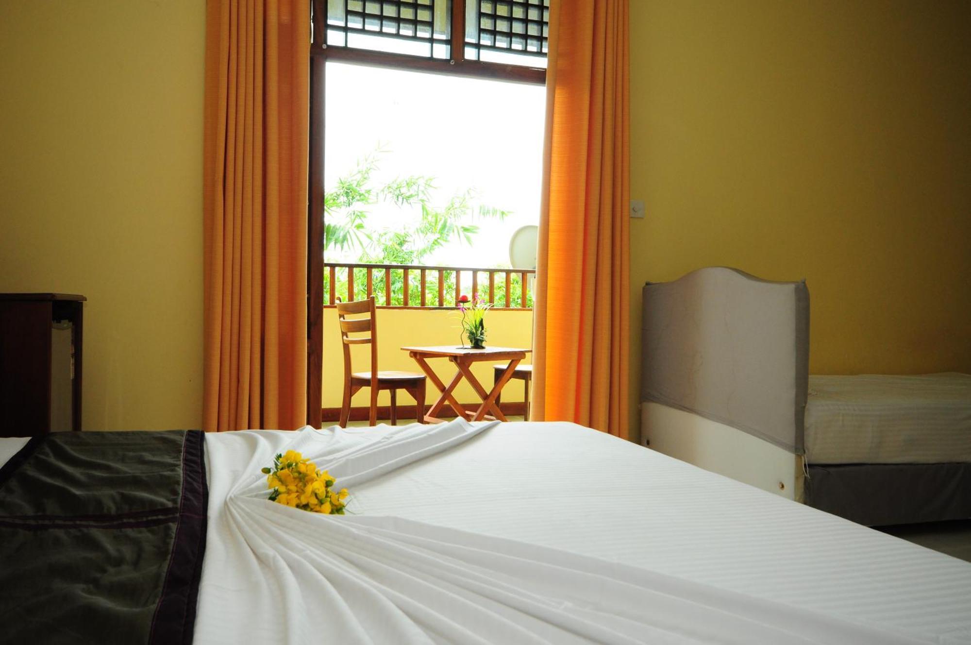 Hotel Sobana Lake Front Udawalawe Esterno foto